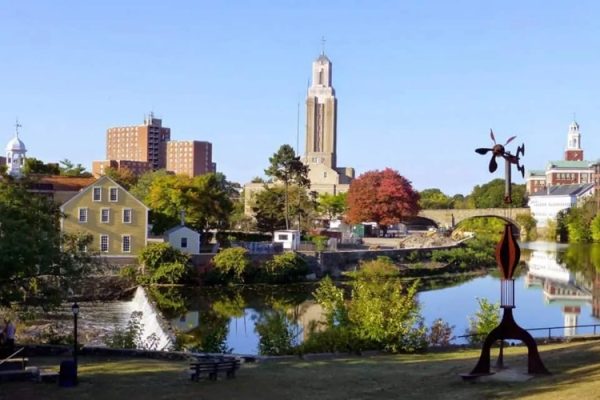 PAWTUCKET JOINS LAFAYETTE TRAIL