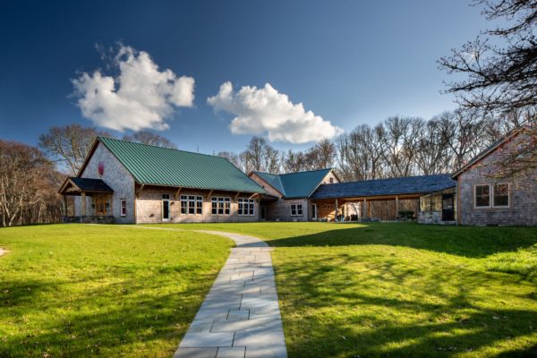 ROUND THE BEND FARM – DARTMOUTH, MA