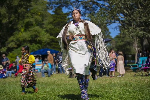 ROUND THE BEND FARM – WAMPANOAG POWWOW